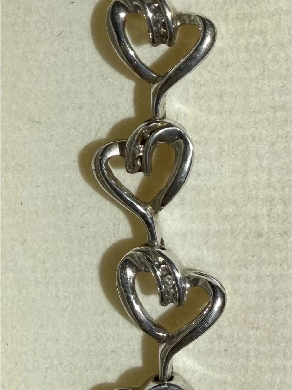 Diamond Heart Link Bracelet - Women Jewelry - Picture 2 of 6